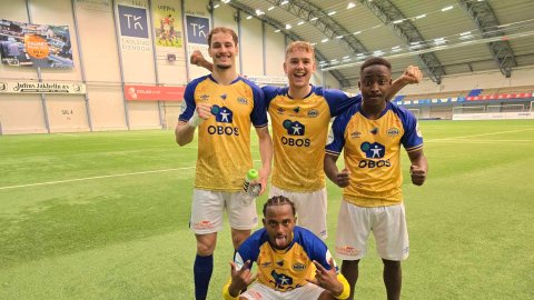 Årets første trepoenger